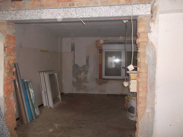 ausbaufähiges Haus in Rosian