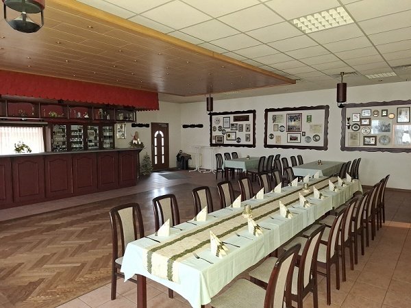 Renomierter Landgasthof in verkehrsgünstiger Lage mit großem Saal und Wohnung