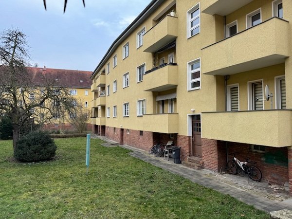 Kernsaniert und voll vermietet - MFH in der beliebten Curiesiedlung