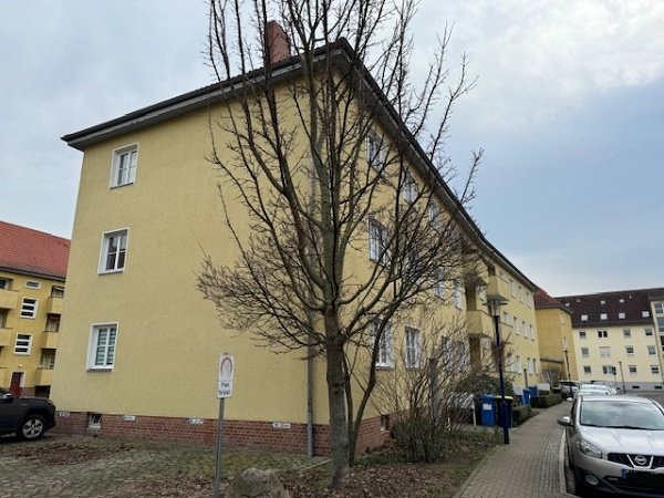 Kernsaniert und voll vermietet - MFH in der beliebten Curiesiedlung