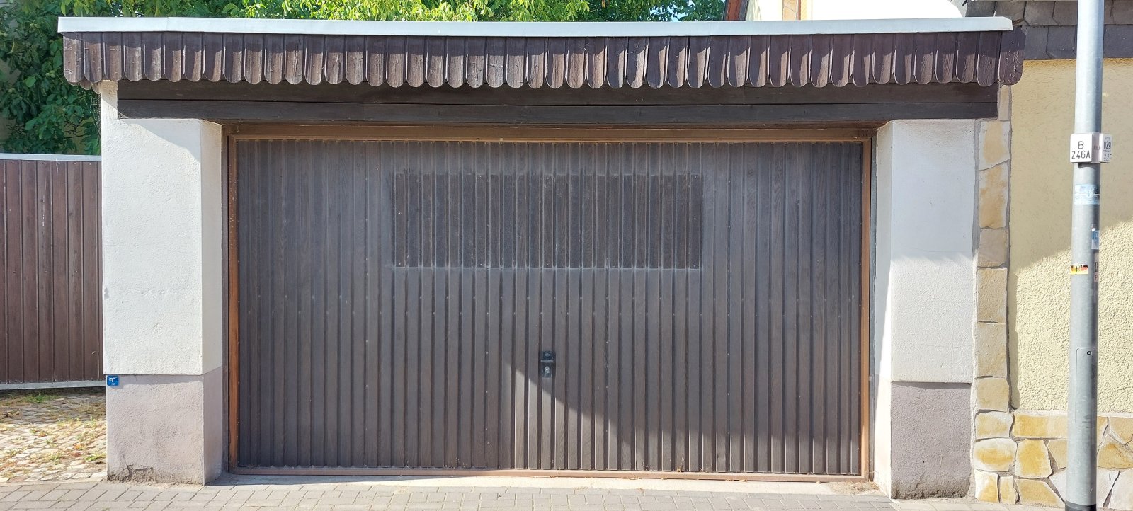 Einfamilienhaus mit Büro und Werkstatt