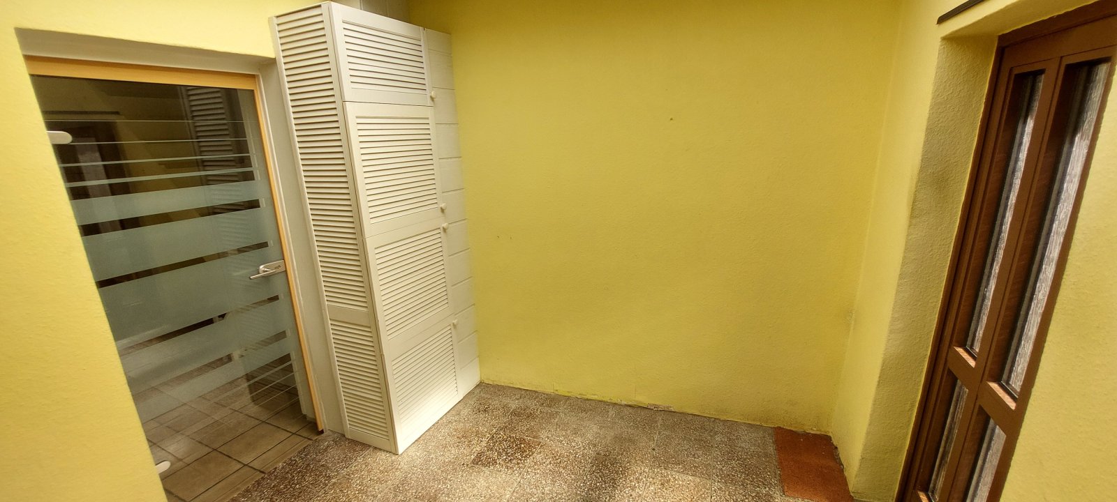 Einfamilienhaus mit Büro und Werkstatt