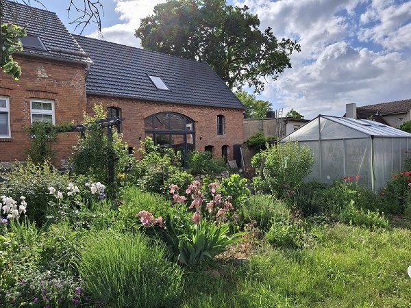 Gro&#xdf;z&#xfc;giges EFH mit Nebengelass und sch&#xf6;nem Garten!