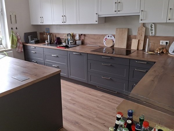 Gro&#xdf;z&#xfc;giges EFH mit Nebengelass und sch&#xf6;nem Garten!