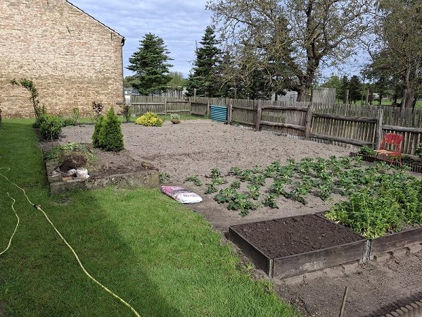 EFH mit viel Nebengelass und sch&#xf6;nem Garten!