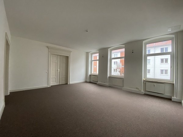 Schicke 2-Raumwohnung im Zentrum von Burg