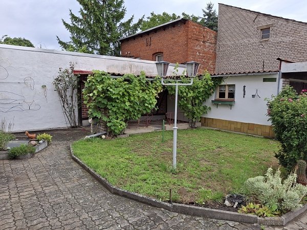 Einfamilienhaus mit Nebengelass und gro&#xdf;em GS.