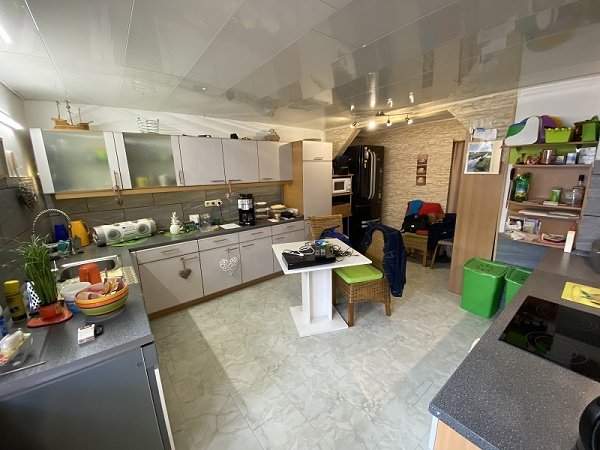 Einfamilienhaus auf kleinem Grundstück mit Nebengelass