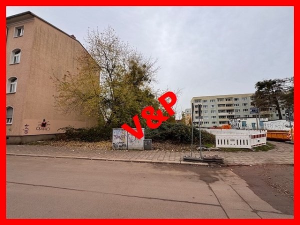 Tolles Grundst&#xfc;ck in Stadtfeld-West wartet auf Bauger&#xe4;t