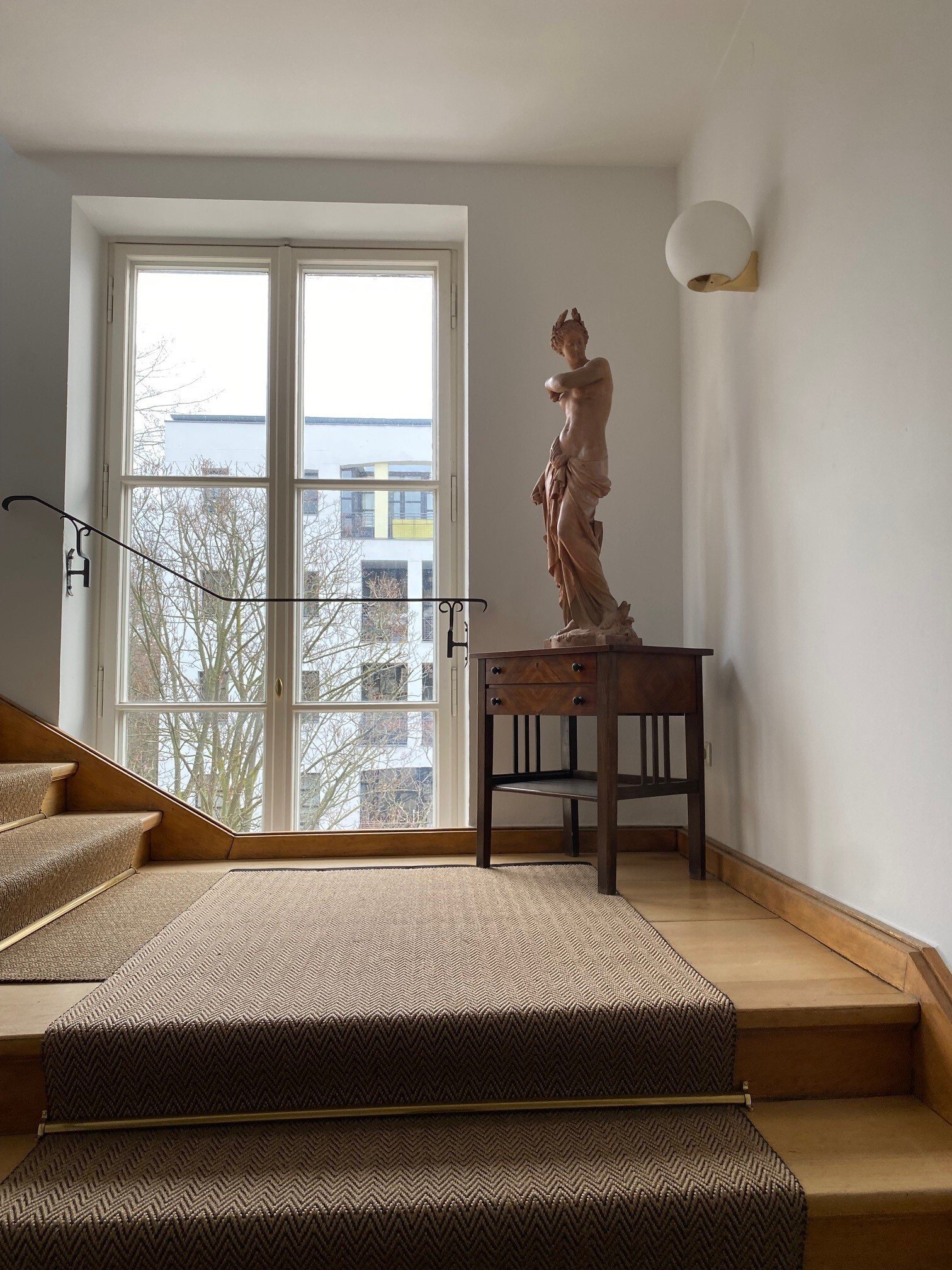 Exklusiver und moderner Wohnkomfort im Grünen in Berlin-Tiergarten!