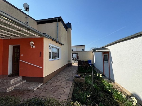 Toplage - Doppelhaush&#xe4;lfte in Stadtfeld-West