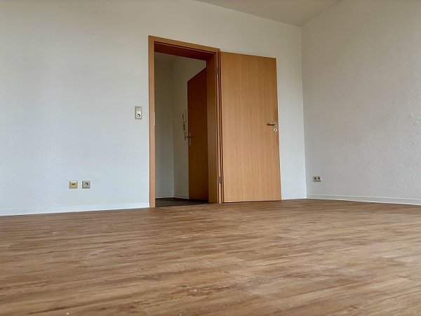 Renovierte Wohnung im Gr&#xfc;nen mit Balkon in Magdeburg nahe Gewerbegebiet / S&#xfc;lzetal!