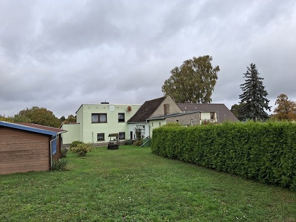 Bezugsfähiges EFH mit großem GS.