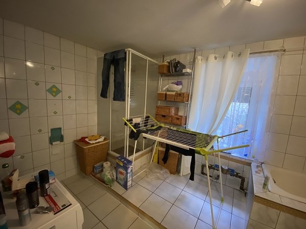 Einfamilienhaus auf kleinem Grundstück mit Nebengelass