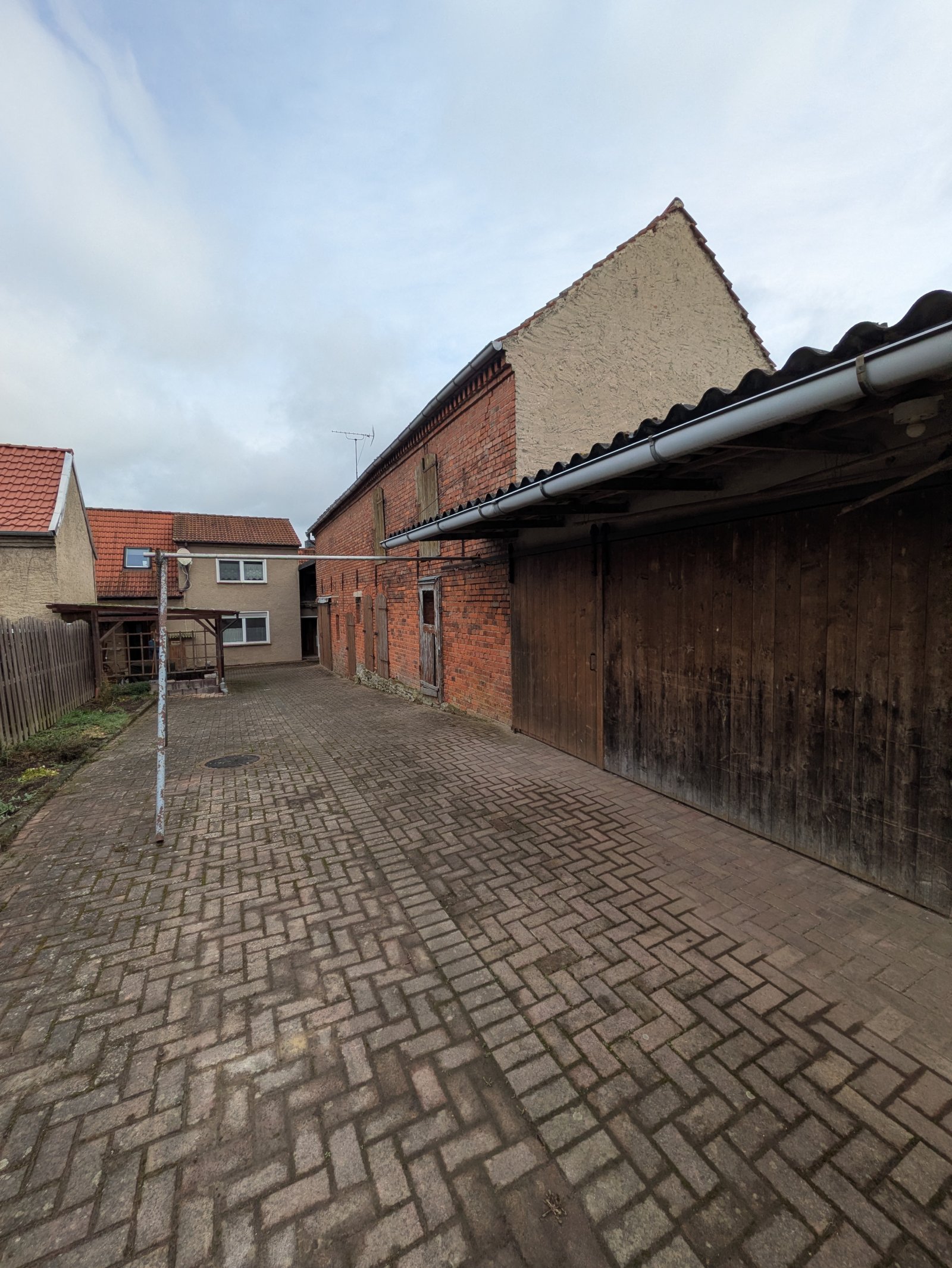 Haus mit zwei sep. Eingängen u. Nebengelass in Wanzleben OT Eggenstedt