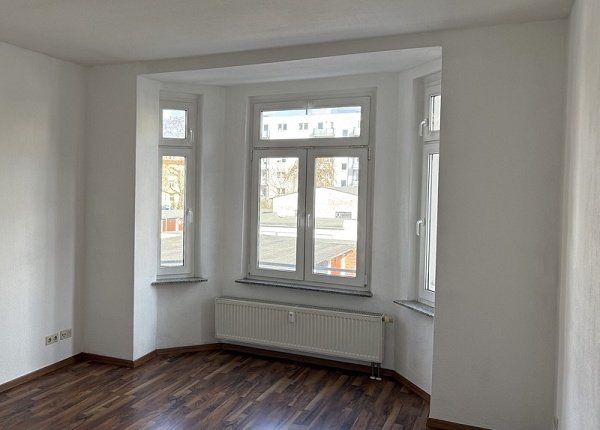 Charmante 3-Zimmer-Wohnung mit Erker & Balkon in Top-Lage MD-Stadtfeld!