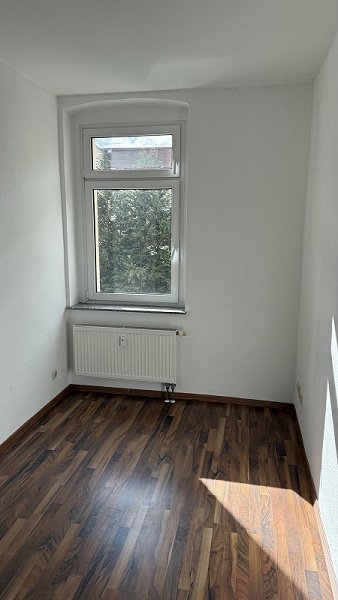 Charmante 3-Zimmer-Wohnung mit Erker & Balkon in Top-Lage MD-Stadtfeld!