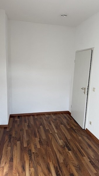 Charmante 3-Zimmer-Wohnung mit Erker & Balkon in Top-Lage MD-Stadtfeld!