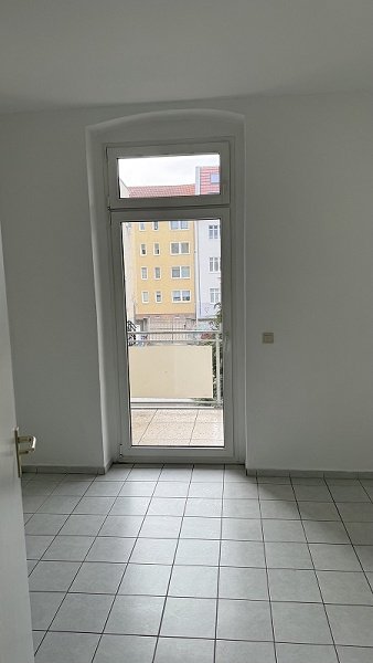 Charmante 3-Zimmer-Wohnung mit Erker & Balkon in Top-Lage MD-Stadtfeld!