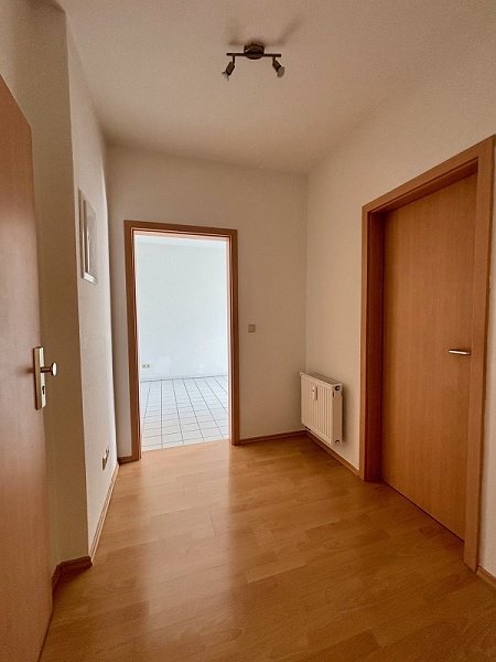 Wohnen im Grünen: Lichtdurchflutete 2-Zimmer-Wohnung mit großem Balkon!