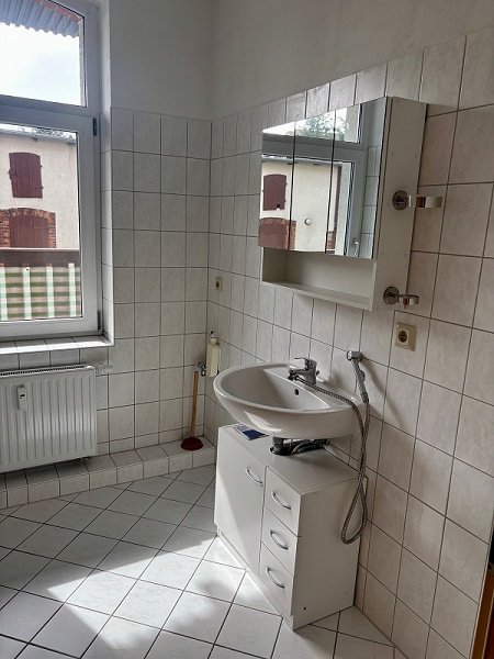 Wohnen im Grünen: Lichtdurchflutete 2-Zimmer-Wohnung mit großem Balkon!