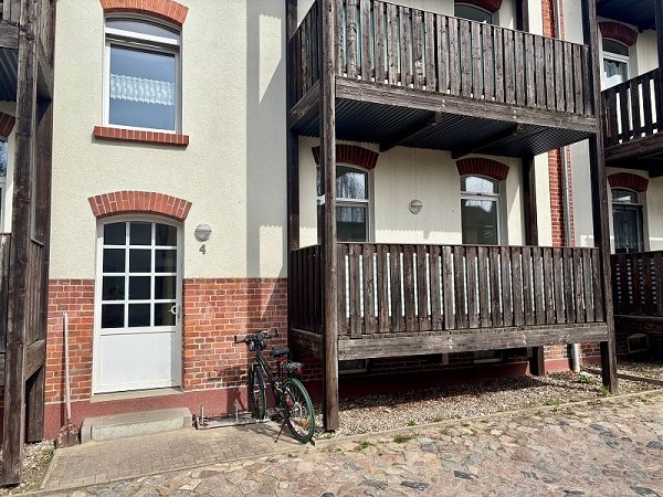 Wohnen im Grünen: Lichtdurchflutete 2-Zimmer-Wohnung mit großem Balkon!