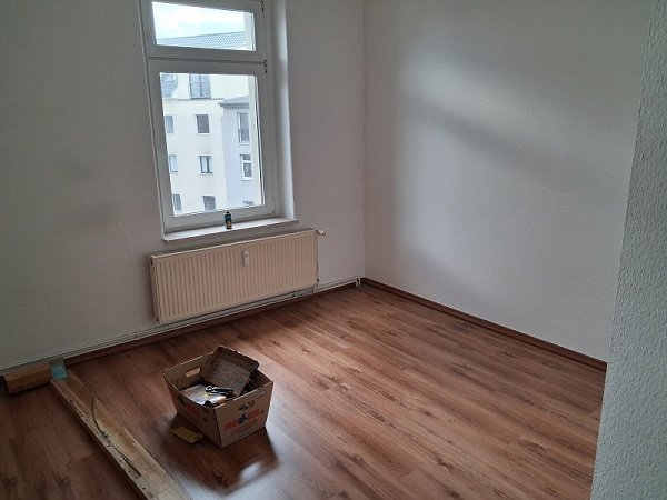 Über den Dächern von Stadtfeld und Top-Anbindung mit Kiez-Flair: Deine neue DG-Wohnung!