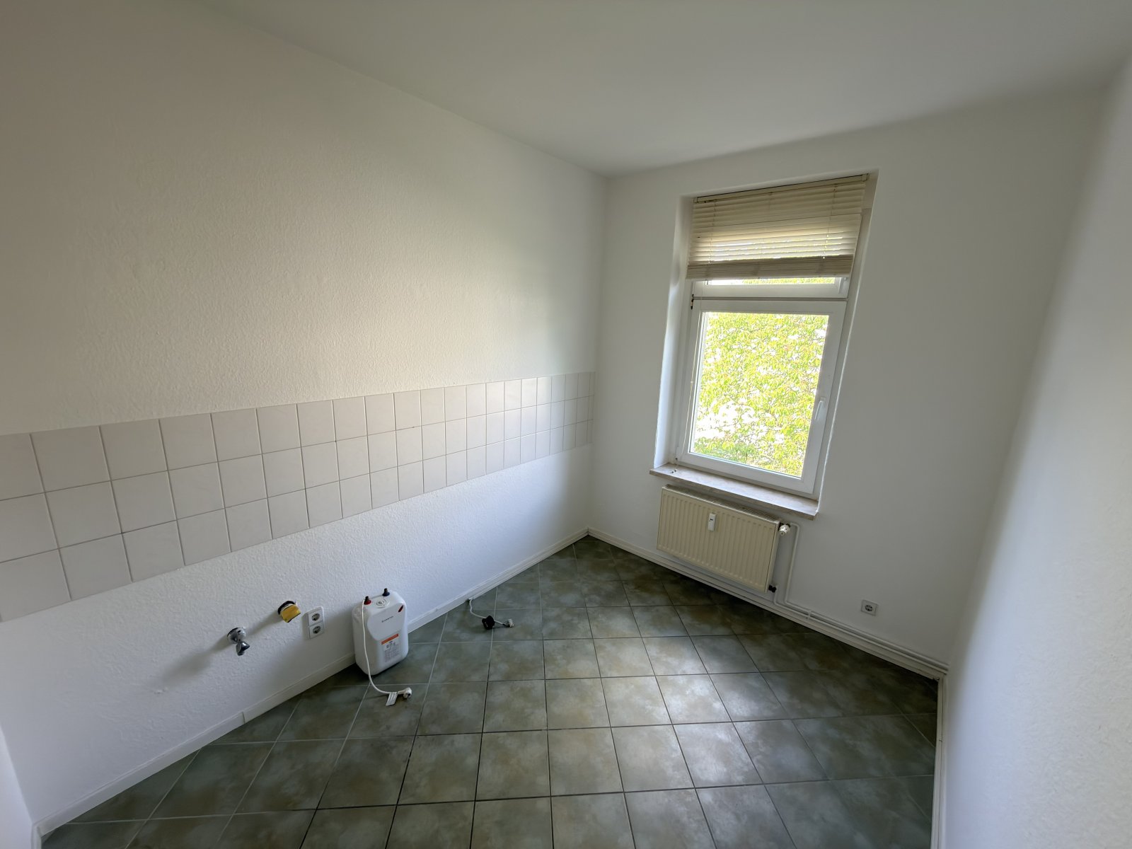 Superschöne DG-Wohnung! Über den Dächern von Stadtfeld und Top-Anbindung mit Kiez-Flair!