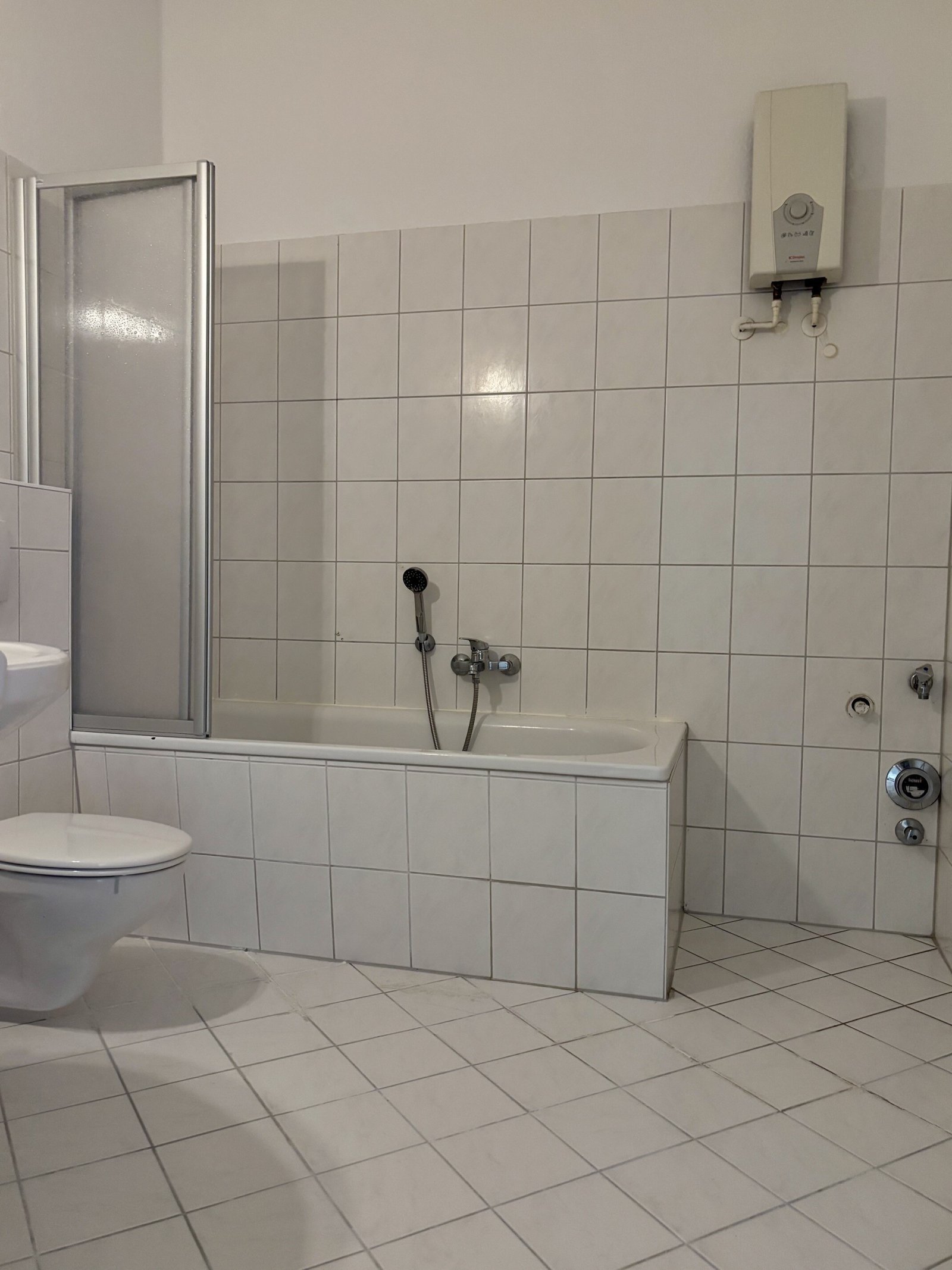 Stylische DG-Wohnung! Über den Dächern von Stadtfeld und Top-Anbindung mit Kiez-Flair!