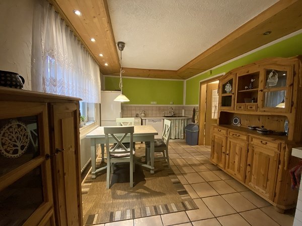 Einfamilienhaus mit Büro und Werkstatt