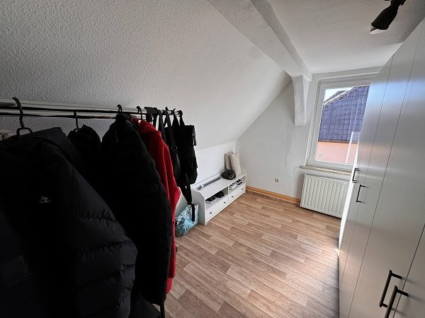 Zweifamilienhaus mit Garten & Garage in ruhiger Lage in Walbeck