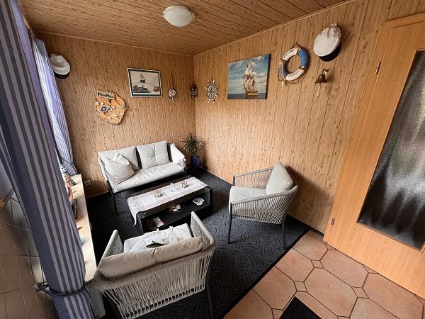 Charmantes Zweifamilienhaus mit Garten &Terasse in Ottersleben