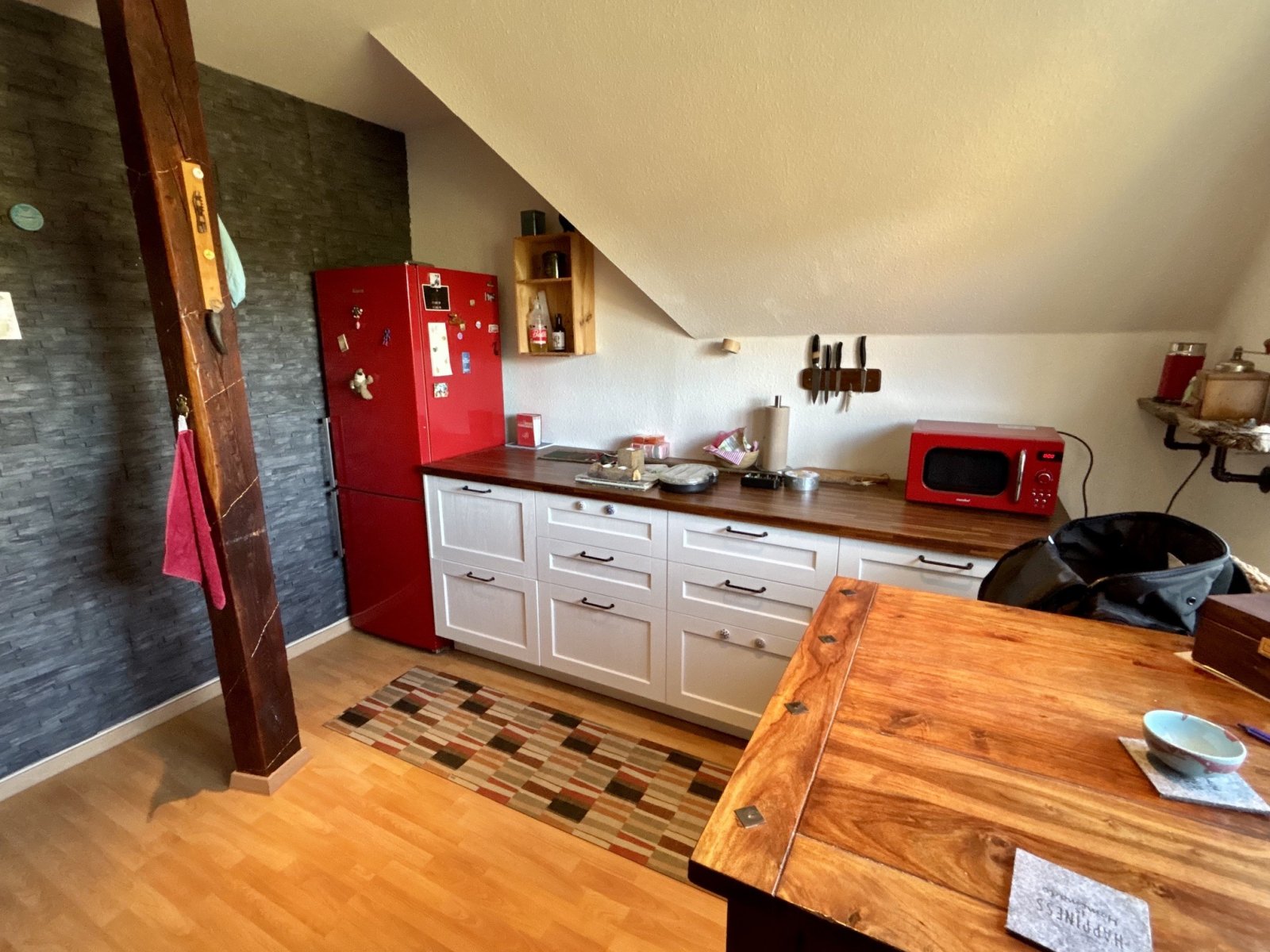 Einzigartige DG-Wohnung mit Erker in Magdeburger Altstadt - Zentral und mit flexibler Raumgestaltung
