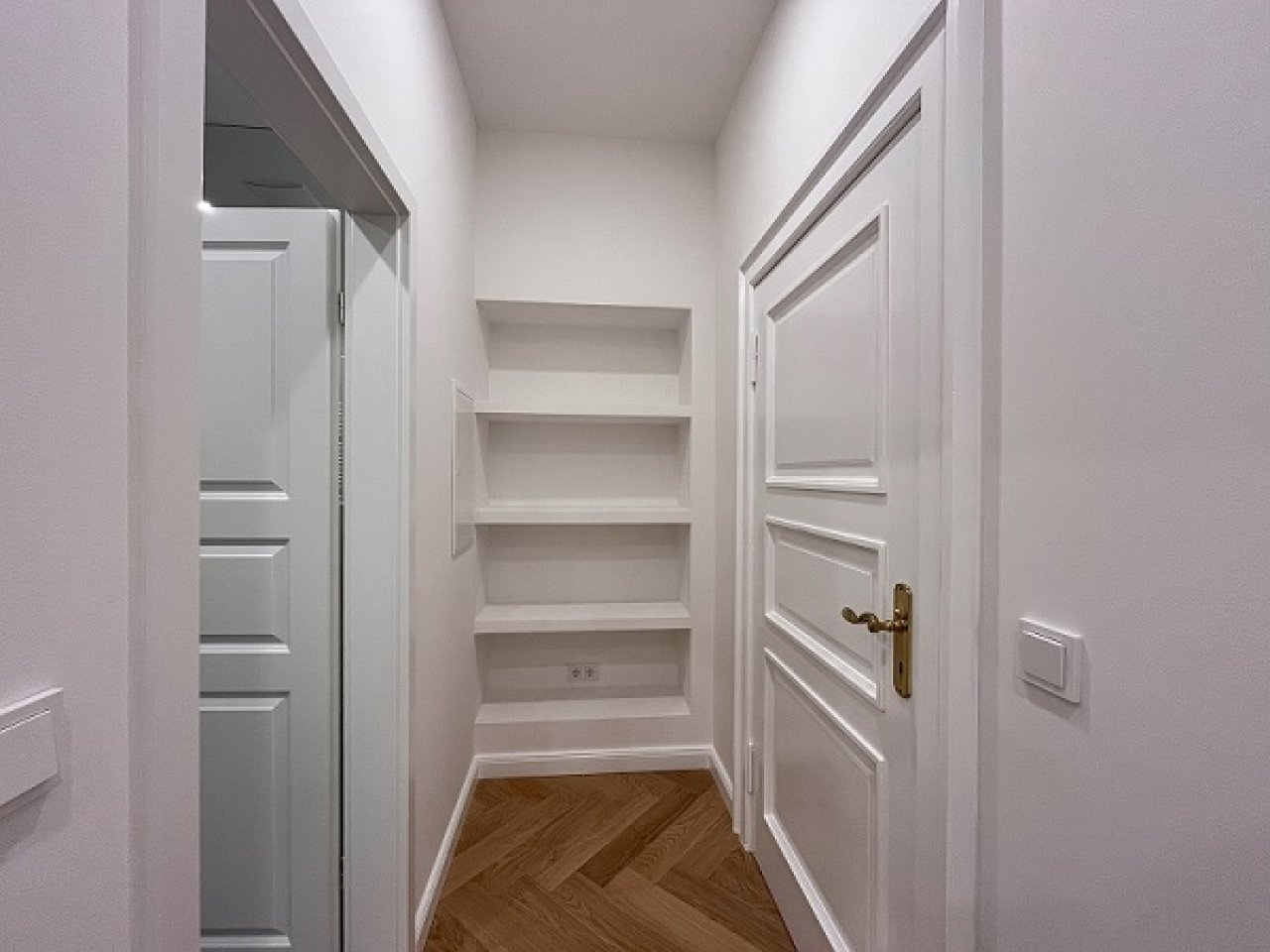 Einbauschrank