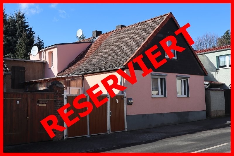 Einfamilienhaus auf kleinem Grundstück mit Nebengelass 