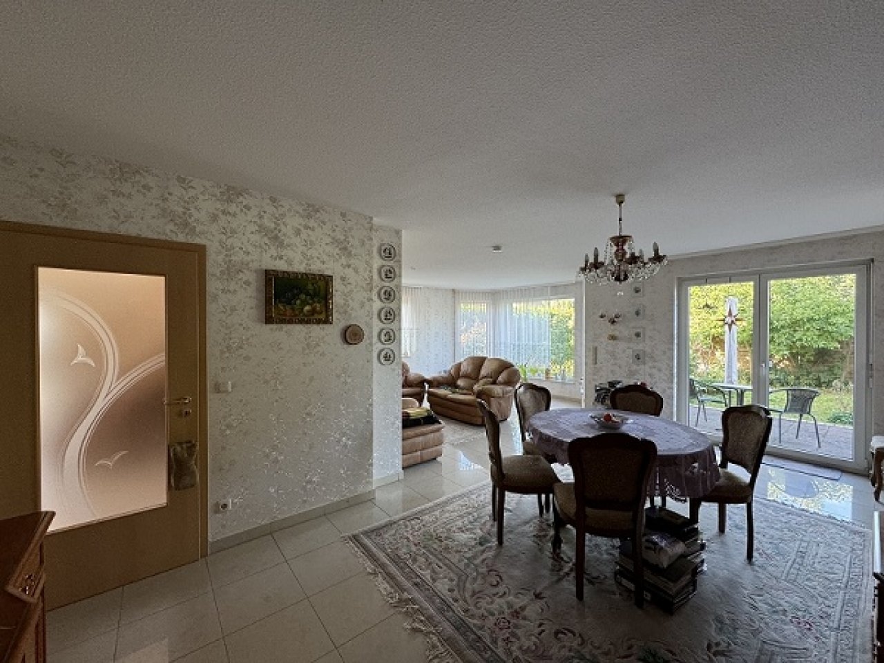 Wohnen mit Zugang Terrasse Wohnen mit Zugang Terrasse