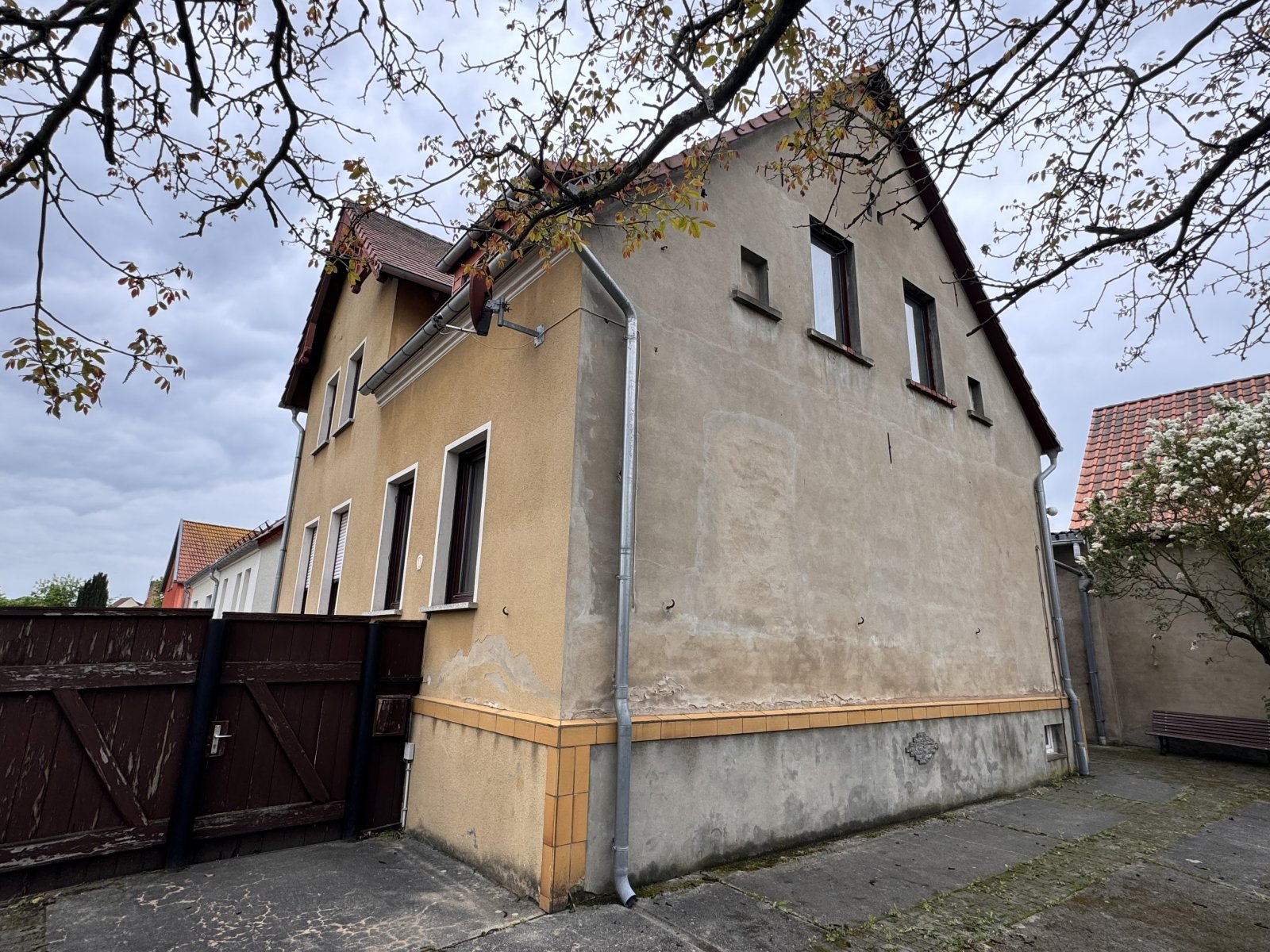 Seitenansicht Seitenansicht